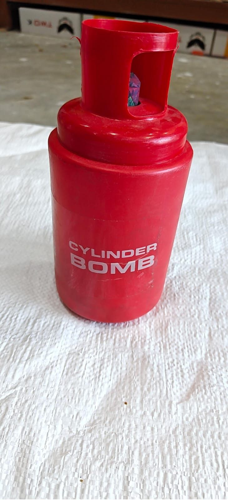 Smoke Cylinder Bomb Mega